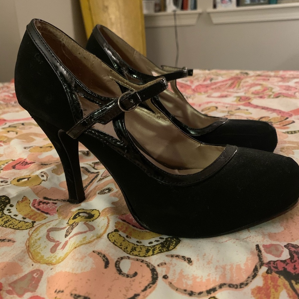Black heels